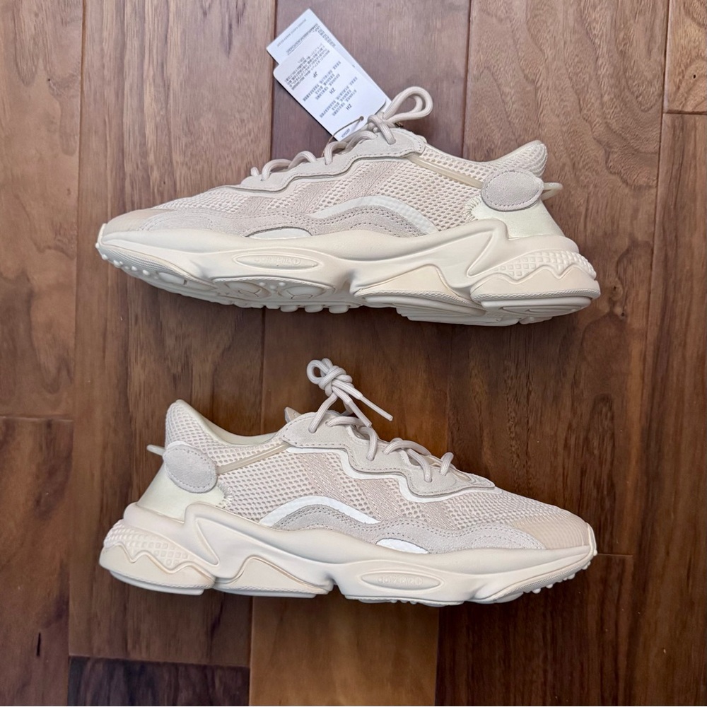 New with tags Women’s Adidas Ozweego Wonder White Sneakers